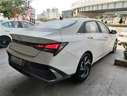 هیوندای ئەلەنترا
